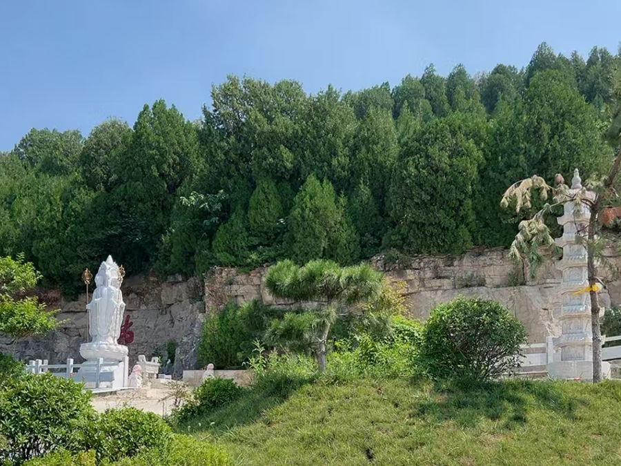 青龙山人文纪念园